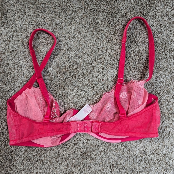 Victoria secret Bright Pink Lace Floral Back Closure Bra Size 32D - Picture 6 of 8